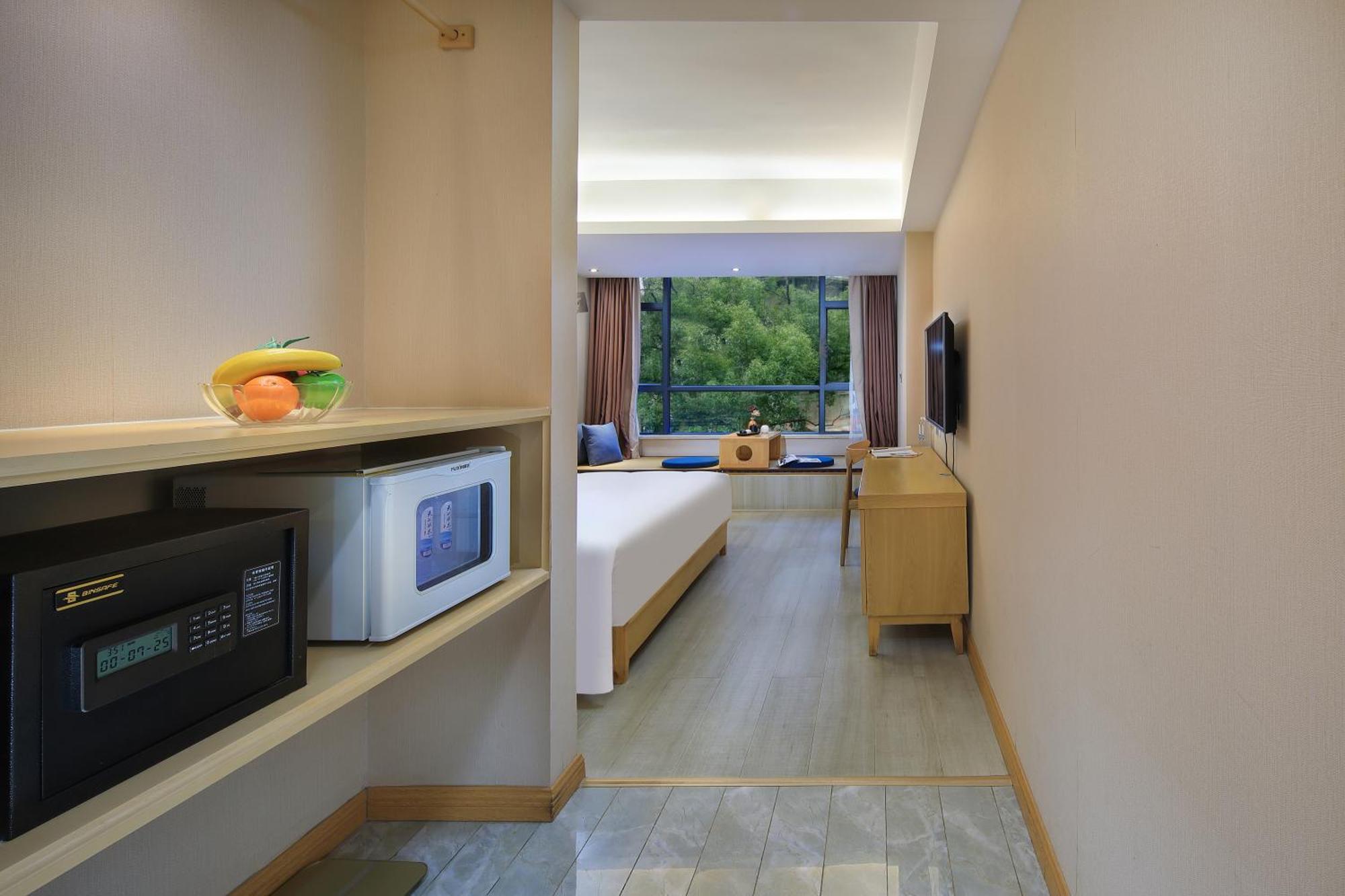 Wing Hotel Guilin- Pedestrian Street Camera foto